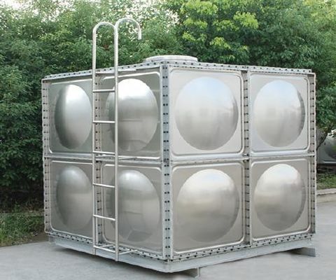 Tanques de agua verticales de 304 Ss fáciles de operar para soluciones de almacenamiento de agua de larga duración