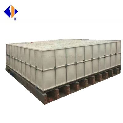 Fabricación de resinas para alimentos 3 capas de FRP rectangular tanque de agua para 70 grados de temperatura