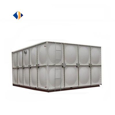 Tanque de agua GRP de gran volumen de 100 m3 con marco de acero galvanizado en caliente y escalera externa