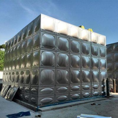 Tanque de agua de acero inoxidable de 120 toneladas con agua limpia y material de resinas