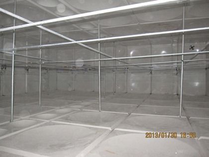 Granjas 100m3 Tanque de agua de fibra de vidrio con alta productividad 50000L / hora de eficiencia