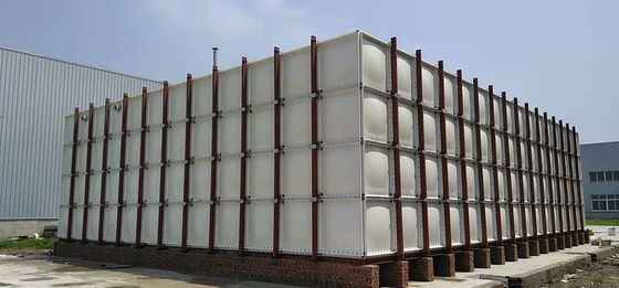 Granjas 100m3 Tanque de agua de fibra de vidrio con alta productividad 50000L / hora de eficiencia