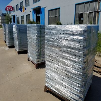 Tanque de agua de acero inoxidable rectangular de grado industrial con una vida útil de 30-50 años