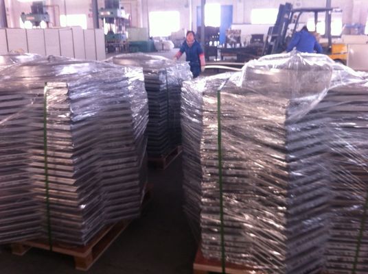 En el caso de las instalaciones de almacenamiento de agua, se utilizará un tanque de almacenamiento de agua montado de 200 L/hora para aplicaciones versátiles.
